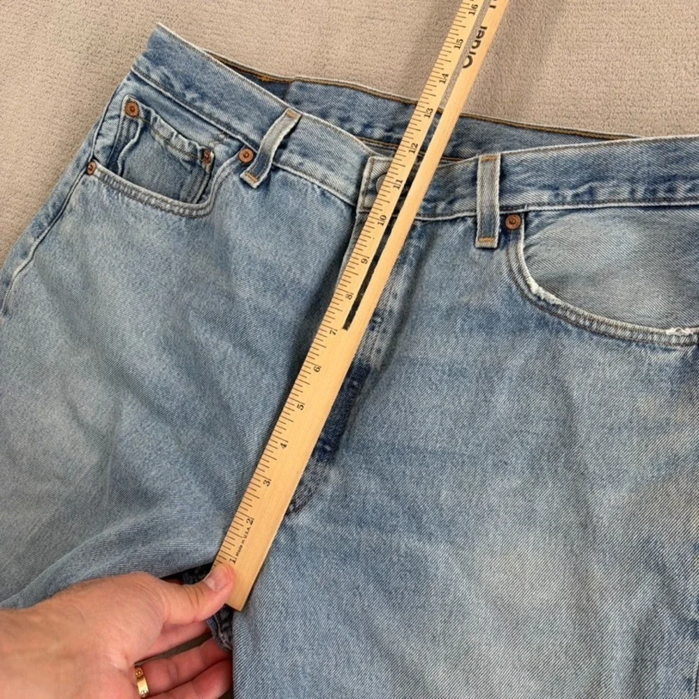 Vintage Levi's 501 Button Fly Denim Jeans Men 34x29.5 (Tag 36x30) Blue Fade Wash
